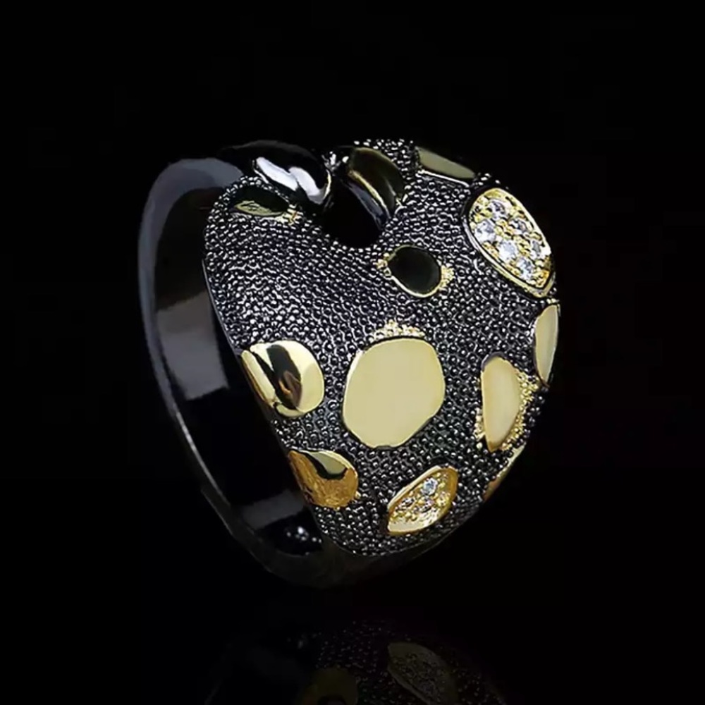 Women’s fashion round diamond black ring